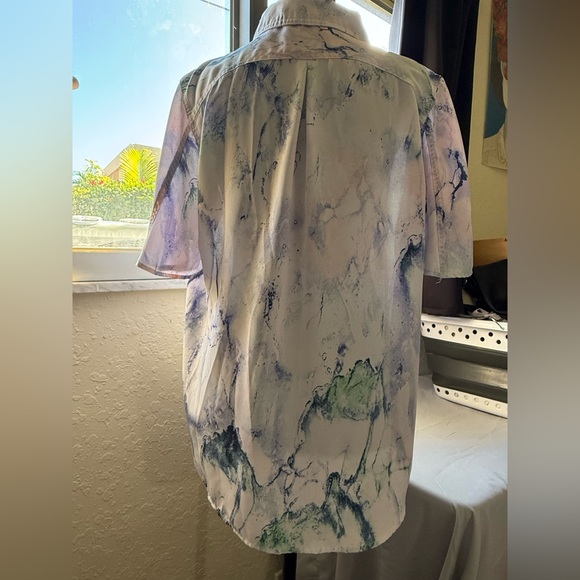 Zac & Rachel Watercolor Button-Up Blouse - Picture 5 of 15